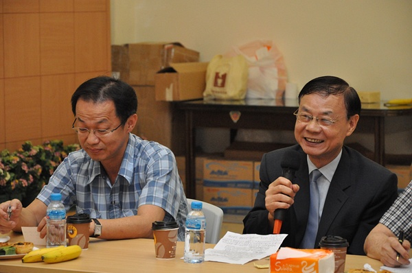 2011090867.jpg