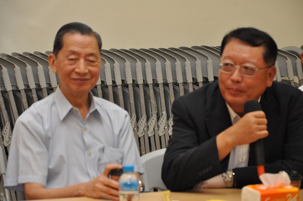 2011090871.jpg