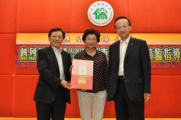 2011090877.jpg