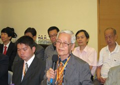 2012101715352740947
