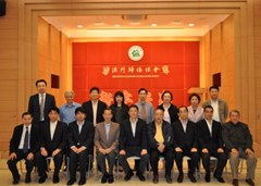 2010年3月2日,日本中華總商會拜訪僑總