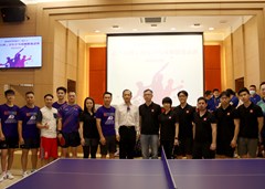 劉雅煌會長與建築師協會梁頌衍會員大會主席及其隊伍合照